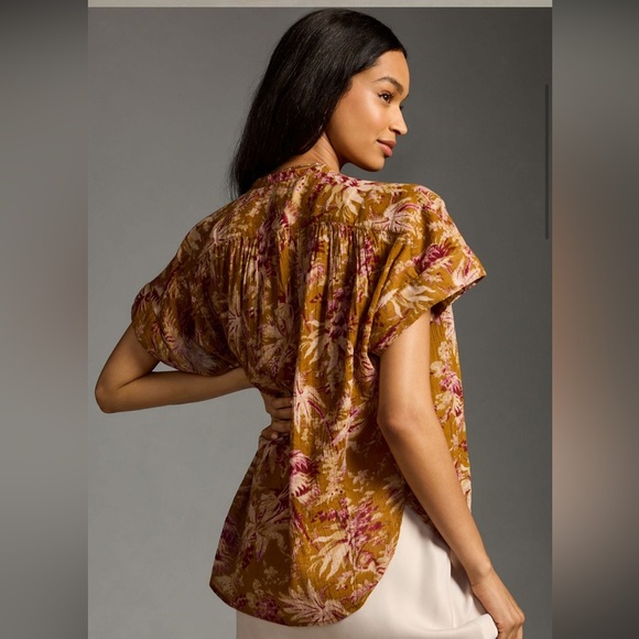 PILCRO BY ANTHROPOLOGIE Short-Sleeve Batwing
Buttoned Blouse - Picture 1 of 12